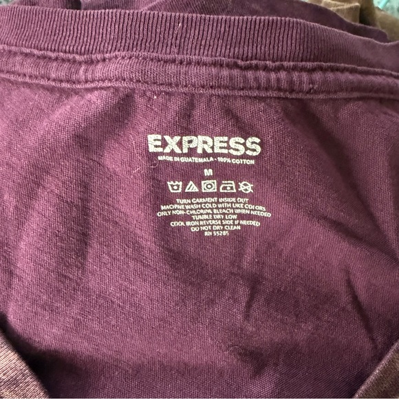 Express Maroon Red Floral Graphic & Embellished V Neck Tee Shirt Medium - Picture 8 of 8